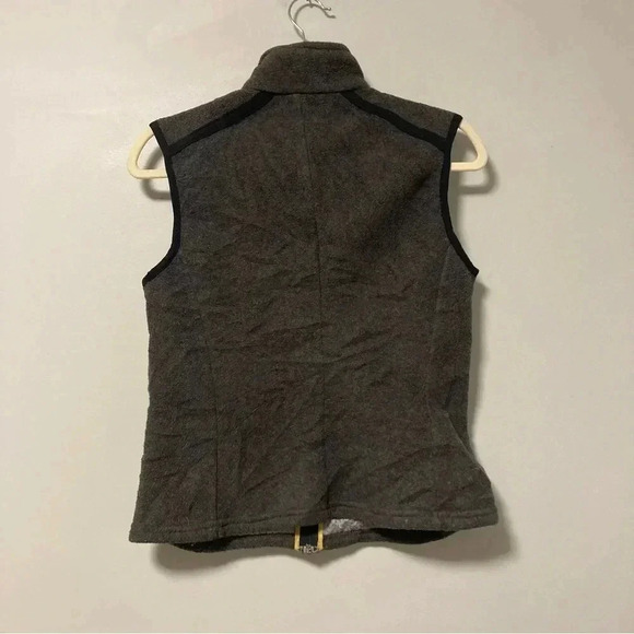 Patagonia made in USA grey fleece vest  jacket - Picture 2 of 6